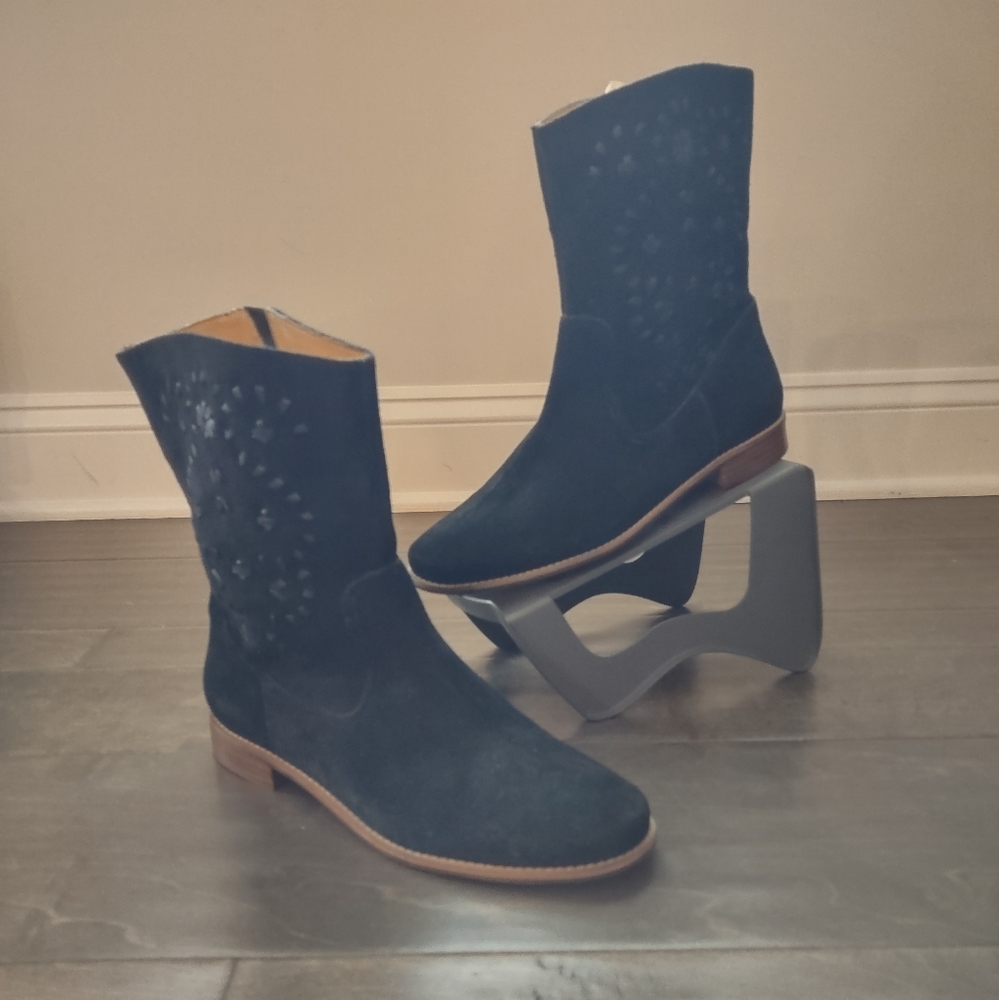 Jack Rogers Kaitlin Suede Ankle Pull On Boots